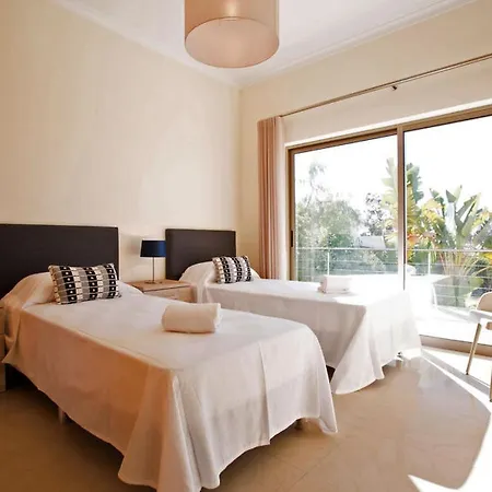 Holiday home Flh Lagoa Modern House With Pool *