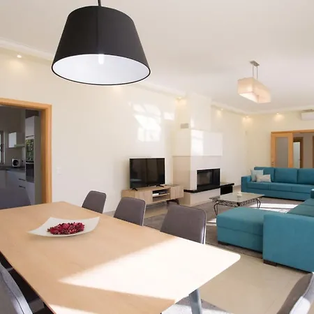 Flh Lagoa Modern House With Pool